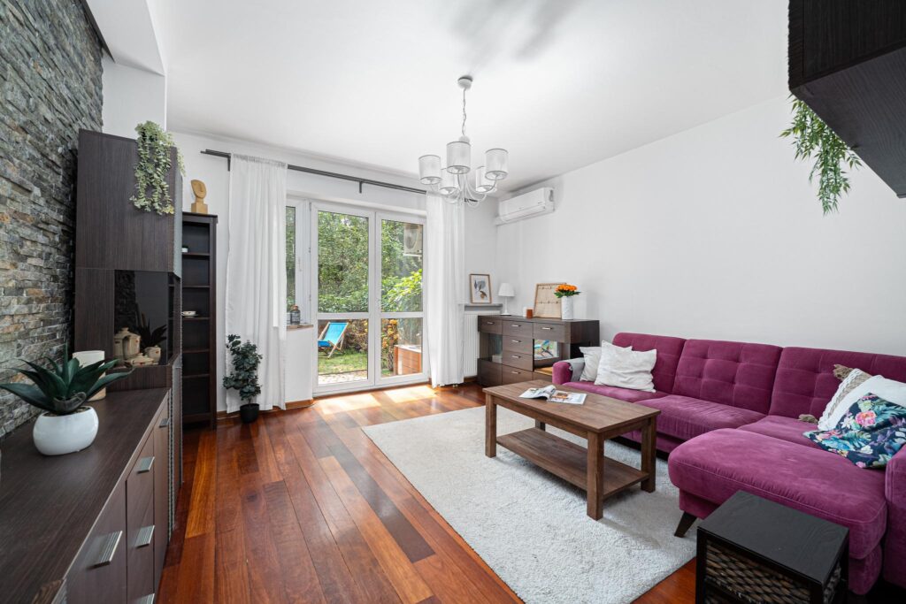 Rezerwacja kameralne 3 pokojowe z ogródkiem - zdjęcie 1