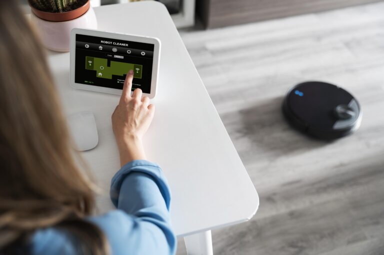 Inteligentne systemy w mieszkaniach