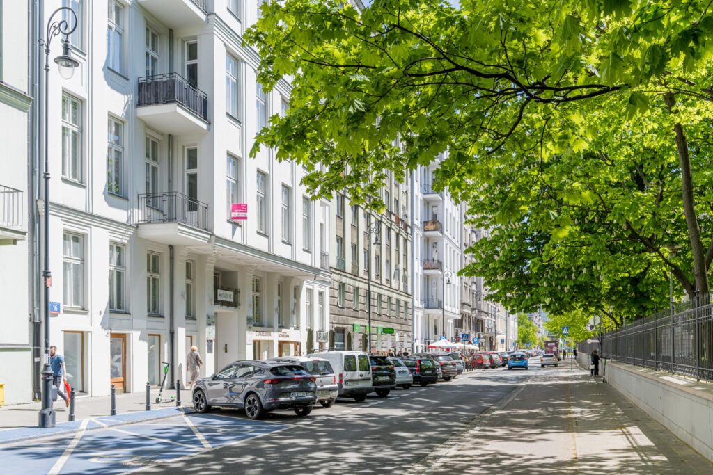 Przy Hali Koszyki - 11 pomieszczeń, 209 m2 - zdjęcie 15