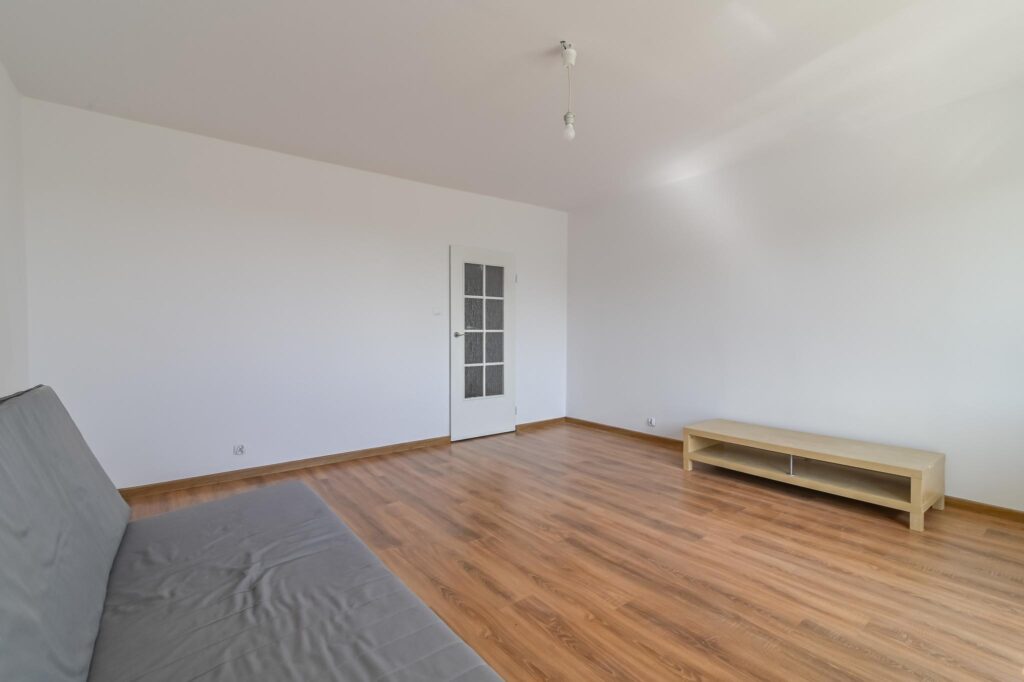 Ustawne mieszkanie blisko tramwaju - zdjęcie 3