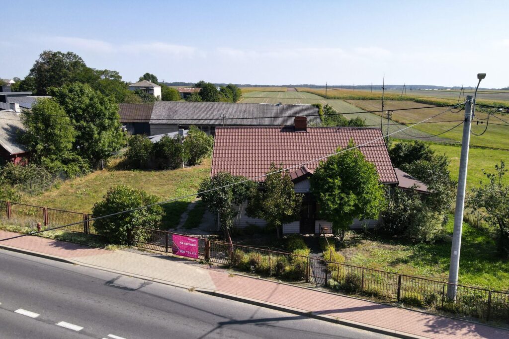 Siedlisko z dużą działką blisko Sokołowa - zdjęcie 7