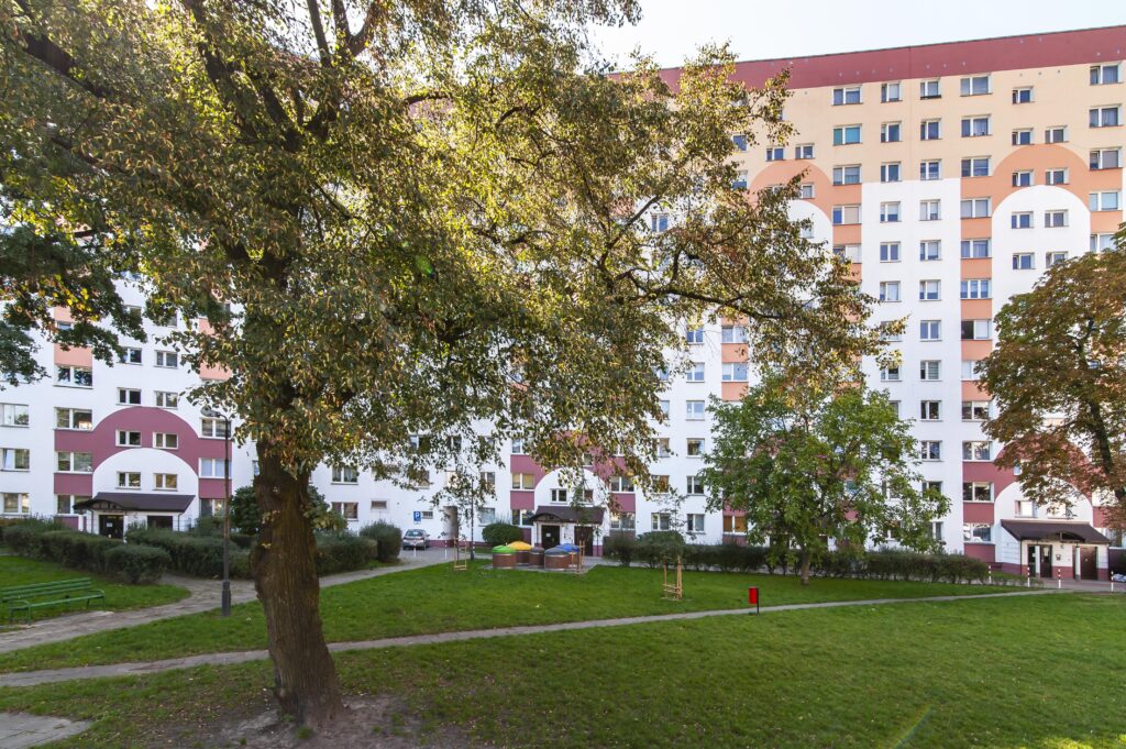 Na sprzedaż dwupokojowe mieszkanie do odświeżenia. - zdjęcie 10