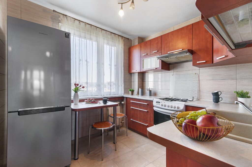 Na sprzedaż dwupokojowe mieszkanie do odświeżenia. - zdjęcie 7