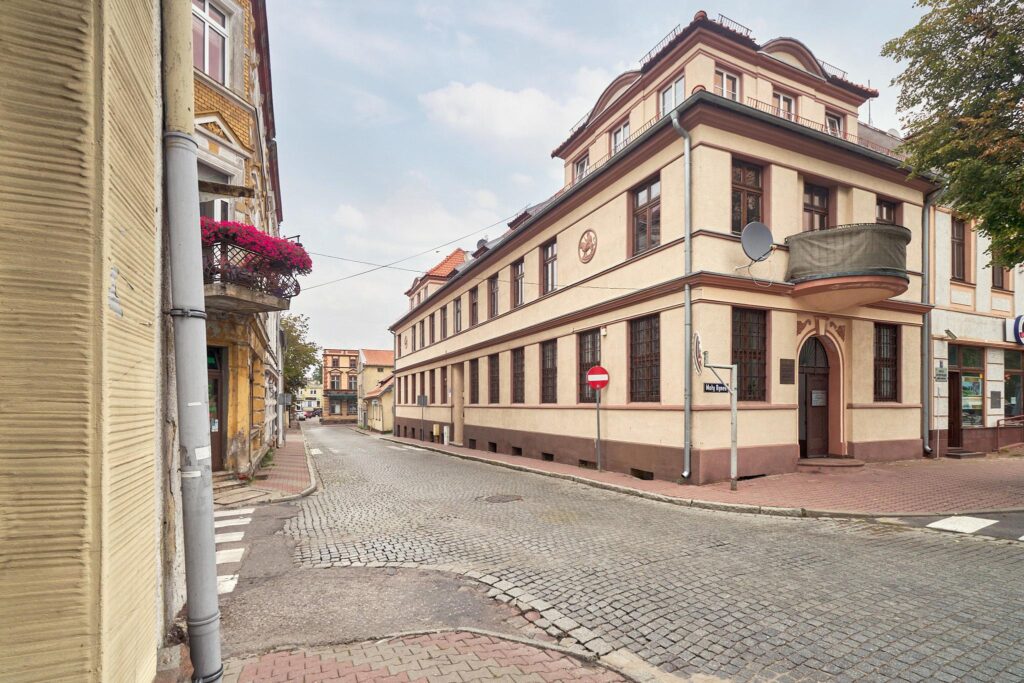 Atrakcyjny lokal w centrum Mrągowa - zdjęcie 16