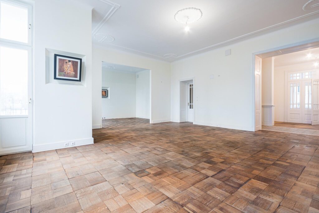 Przy Hali Koszyki - 11 pomieszczeń, 209 m2 - zdjęcie 13