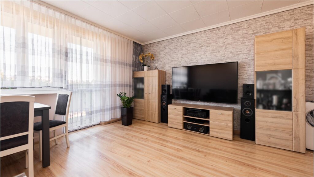 Przestronne mieszkanie 65m2 z balkonem i piwnicą - zdjęcie 4