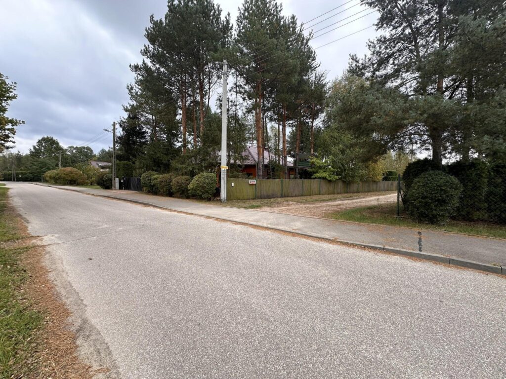 Działka 1041 m2 przy Kampinosie - zdjęcie 2