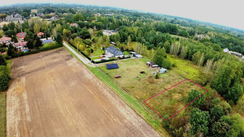 Działka 1041 m2 przy Kampinosie - zdjęcie 1
