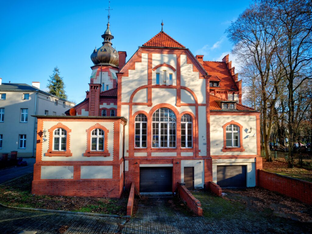 Na sprzedaż nieruchomość komercyjna w centrum Piły - zdjęcie 3