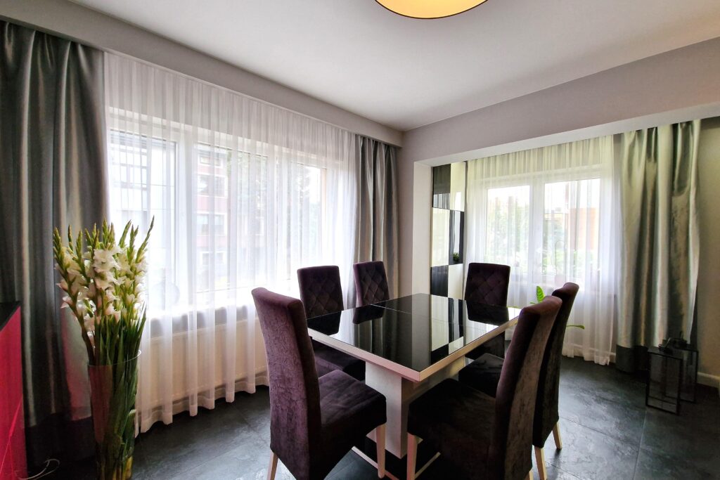 Dom w centrum Łukowa dla rodziny lub pod usługi - zdjęcie 1