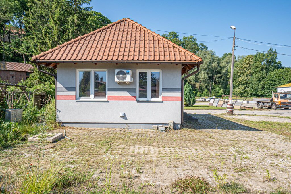 Na wynajem budynek biurowy w Pasłęku - zdjęcie 11