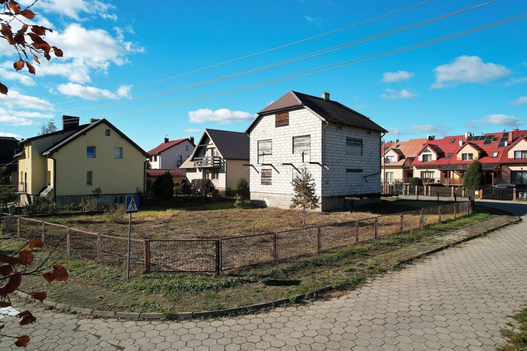 Dom wielopokoleniowy do wykończenia. - zdjęcie 9