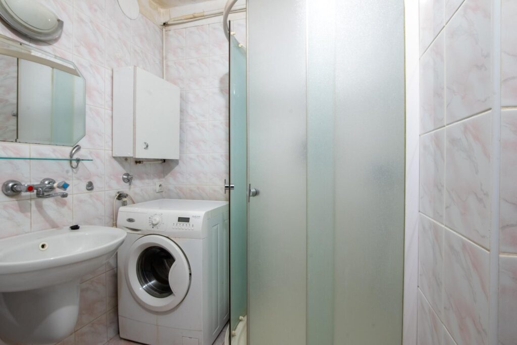 Do remontu 3- pokojowe mieszkanie w Centrum miasta - zdjęcie 14