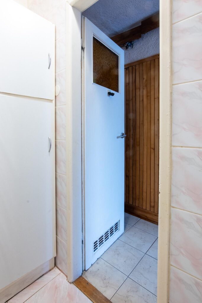 Do remontu 3- pokojowe mieszkanie w Centrum miasta - zdjęcie 30