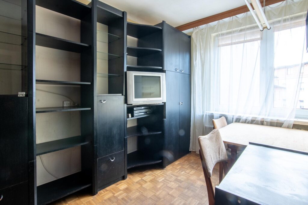 Do remontu 3- pokojowe mieszkanie w Centrum miasta - zdjęcie 11