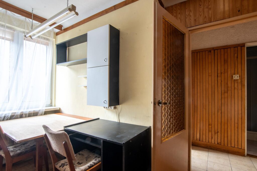 Do remontu 3- pokojowe mieszkanie w Centrum miasta - zdjęcie 24