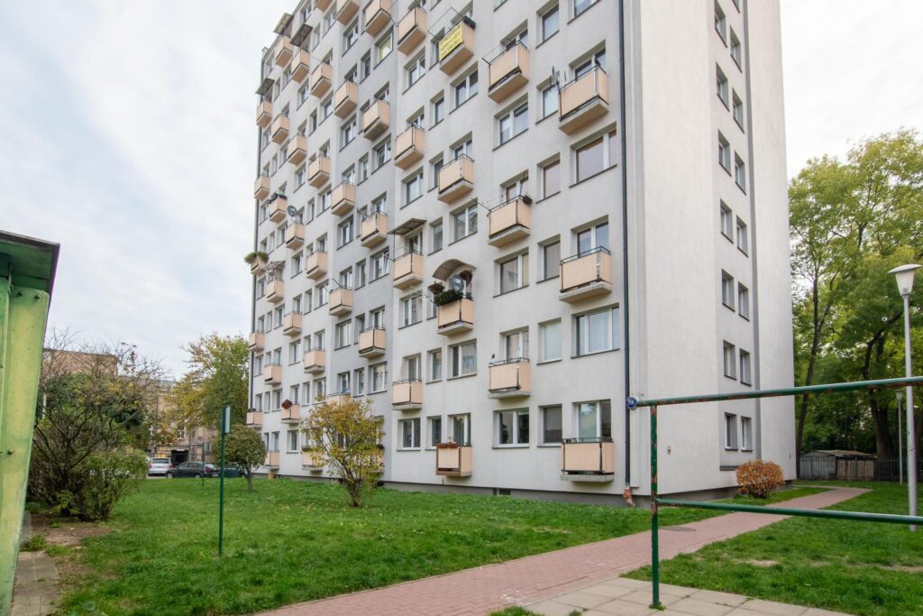 Do remontu 3- pokojowe mieszkanie w Centrum miasta - zdjęcie 15