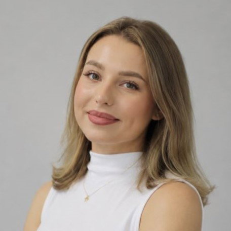 Aleksandra Schwierz - Specjalista ds. zarządzania najmem - Freedom