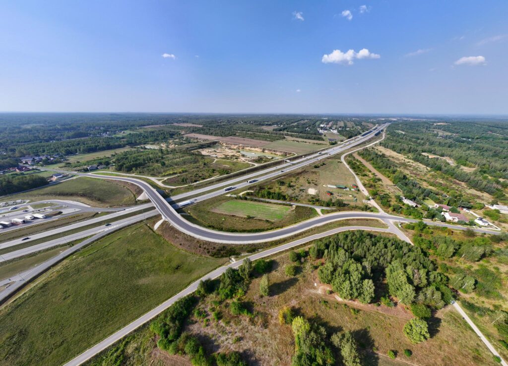 Atrakcyjna działka inwestycyjna na sprzedaż - zdjęcie 6