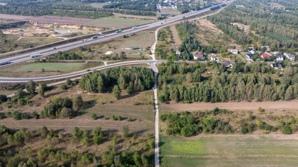 Atrakcyjna działka inwestycyjna na sprzedaż - zdjęcie 14