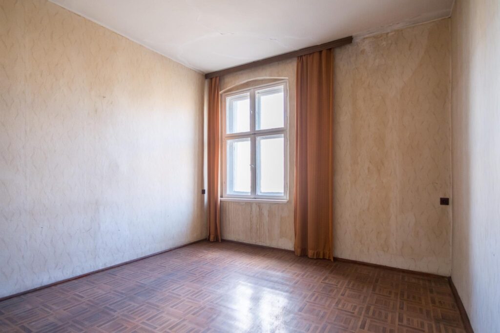 Przestronne mieszkanie z potencjałem - zdjęcie 10