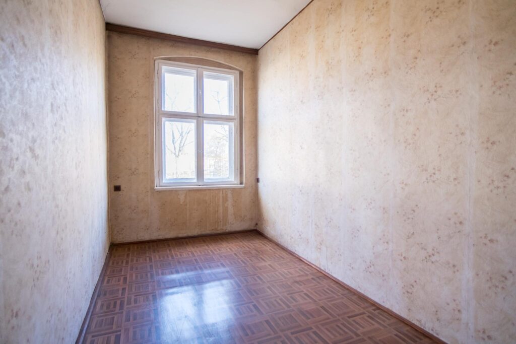 Przestronne mieszkanie z potencjałem - zdjęcie 15