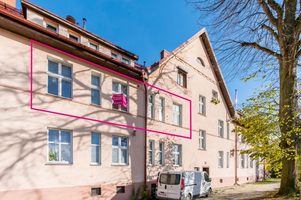 Przestronne mieszkanie z potencjałem - zdjęcie 27