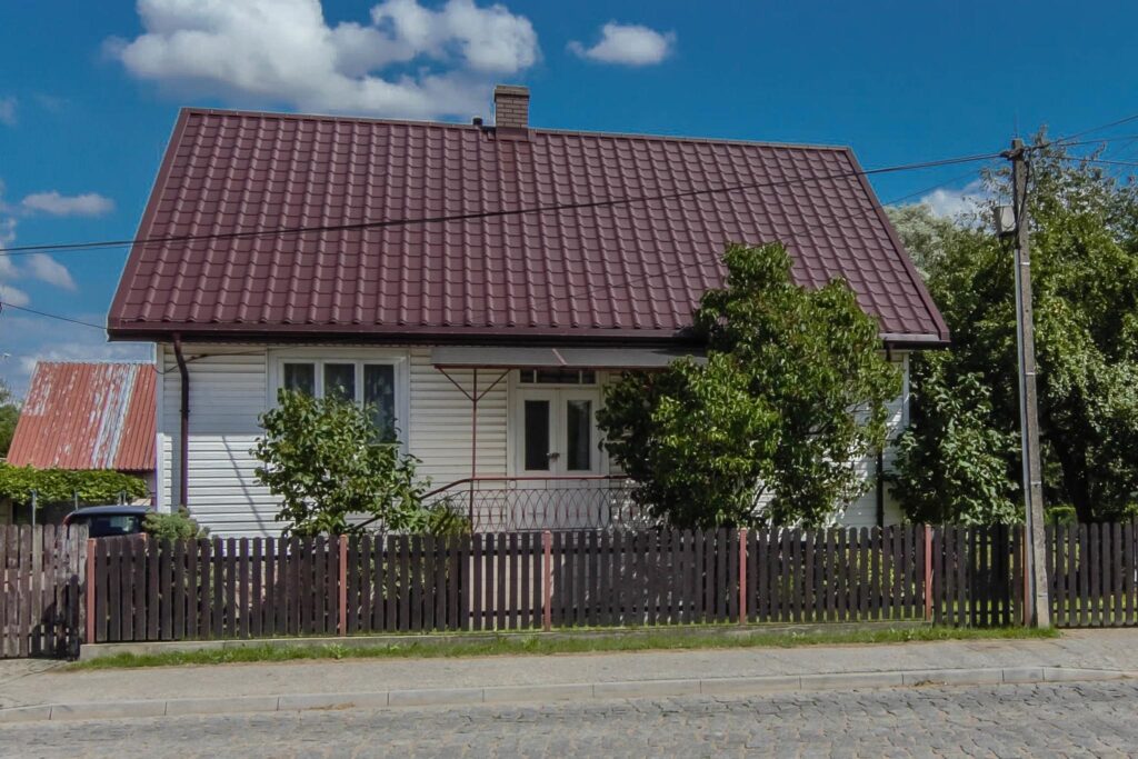 Klimatyczny, drewniany dom  w centrum Tykocina - zdjęcie 2