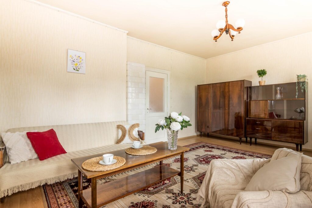 Klimatyczny, drewniany dom  w centrum Tykocina - zdjęcie 3