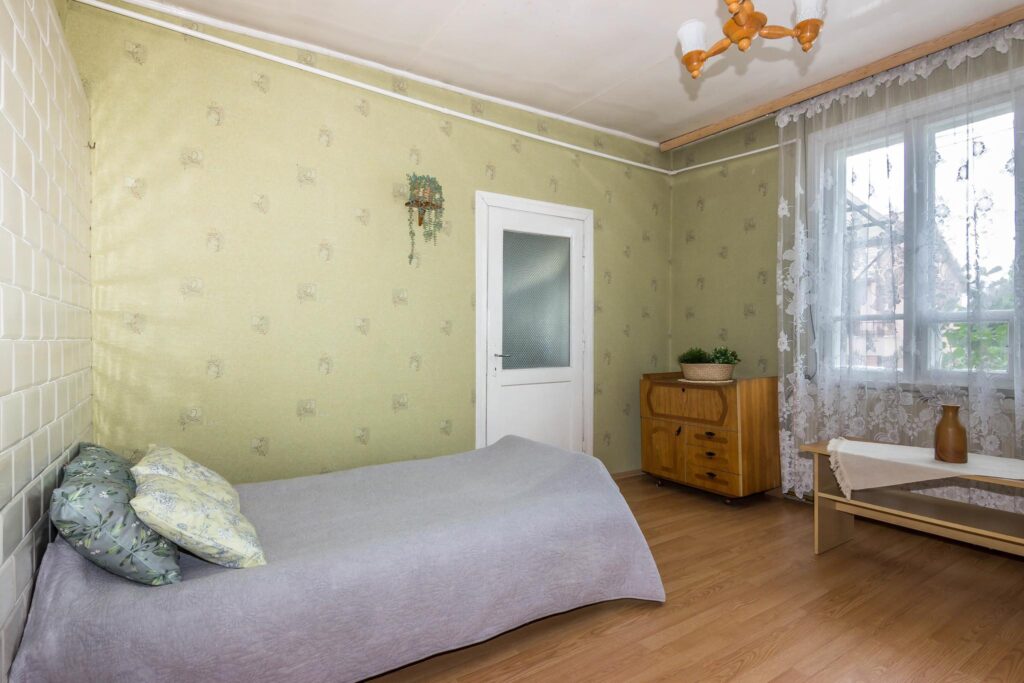 Klimatyczny, drewniany dom  w centrum Tykocina - zdjęcie 7