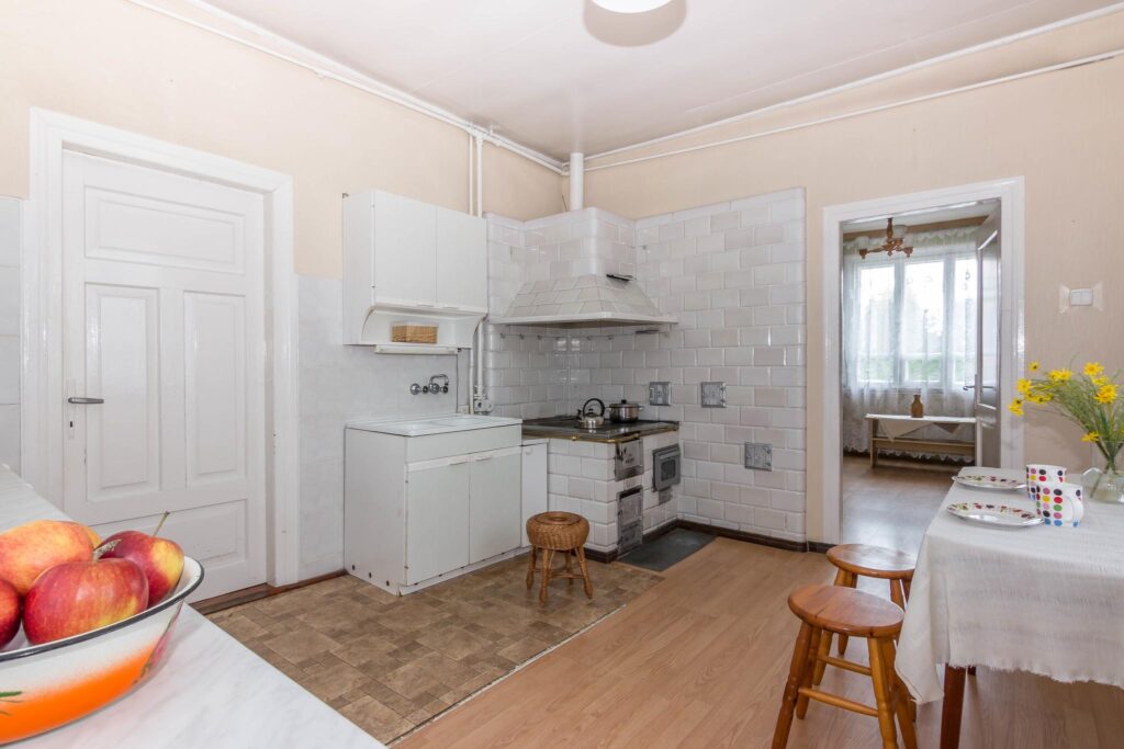 Klimatyczny, drewniany dom  w centrum Tykocina - zdjęcie 10