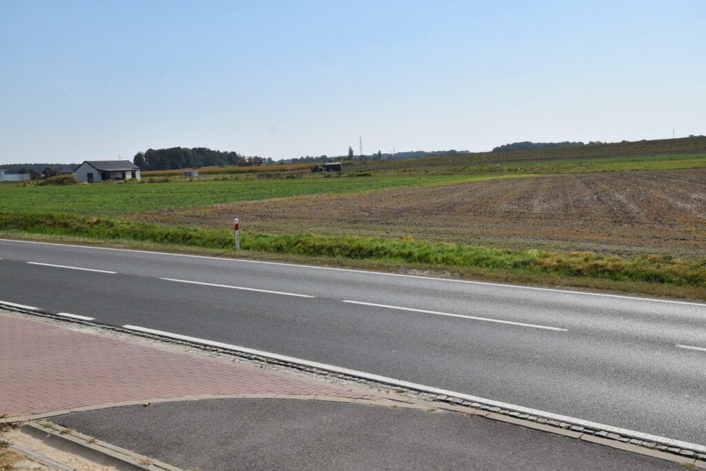 Okazja 0,61 ha pod  osiedle domów jednorodzinnych - zdjęcie 6