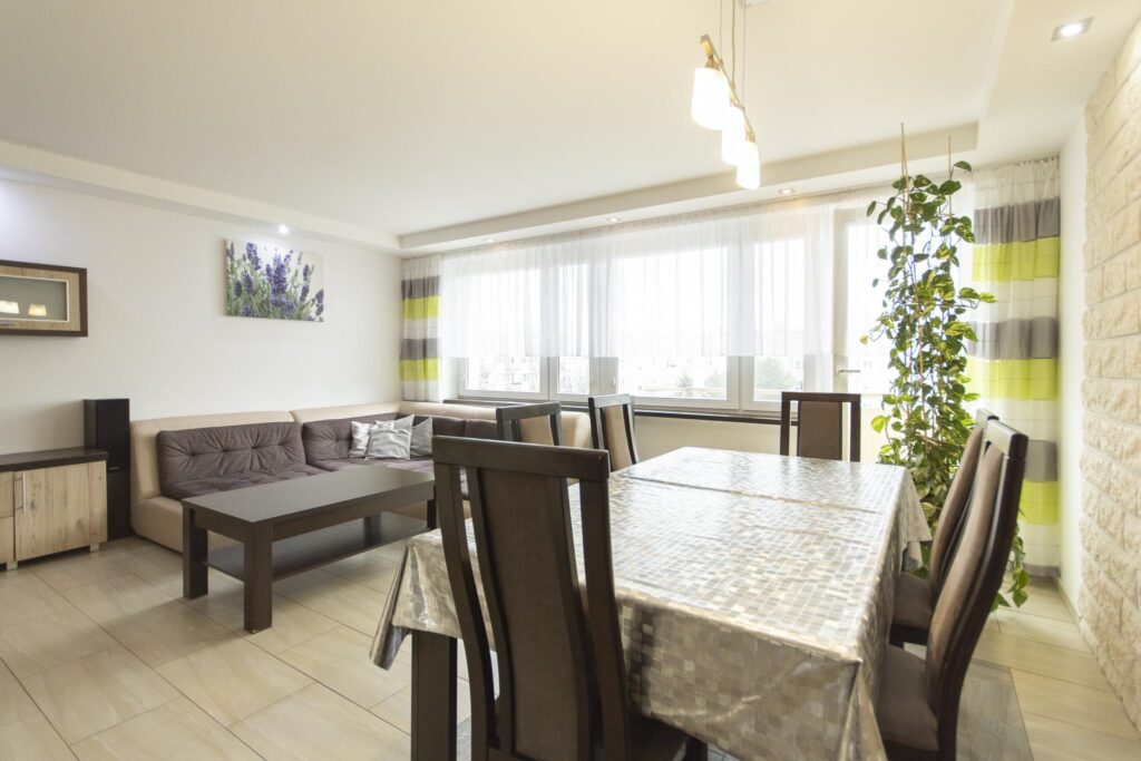 Mieszkanie na sprzedaż – 3 pokoje z balkonem, Nysa - zdjęcie 10