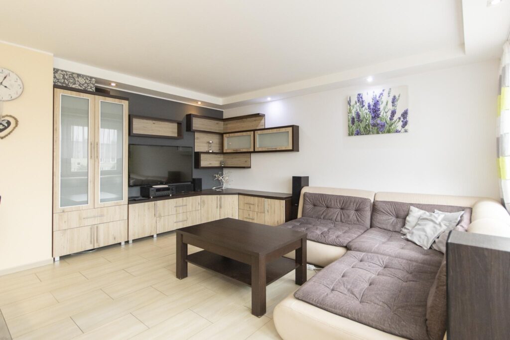 Mieszkanie na sprzedaż – 3 pokoje z balkonem, Nysa - zdjęcie 3