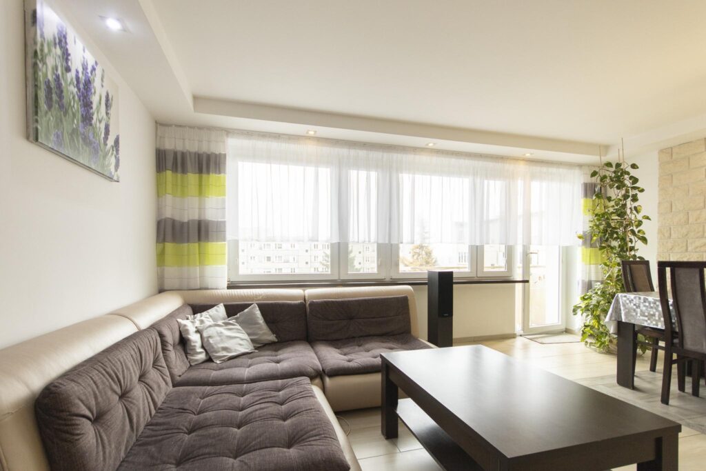 Mieszkanie na sprzedaż – 3 pokoje z balkonem, Nysa - zdjęcie 2