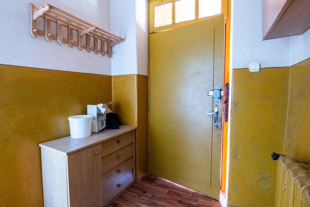 Nieruchomość z domem, gospodarstwem, lasem i polem - zdjęcie 35