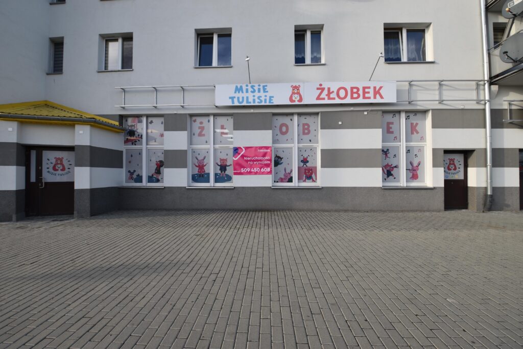 Do wynajęcia lokal po dawnym żłobku - zdjęcie 2