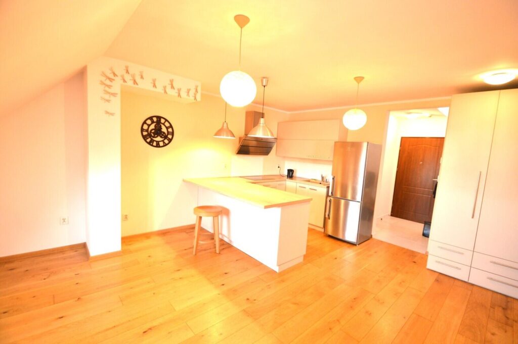 3 pok w Centrum z windą i miejscem parkingowym - zdjęcie 3