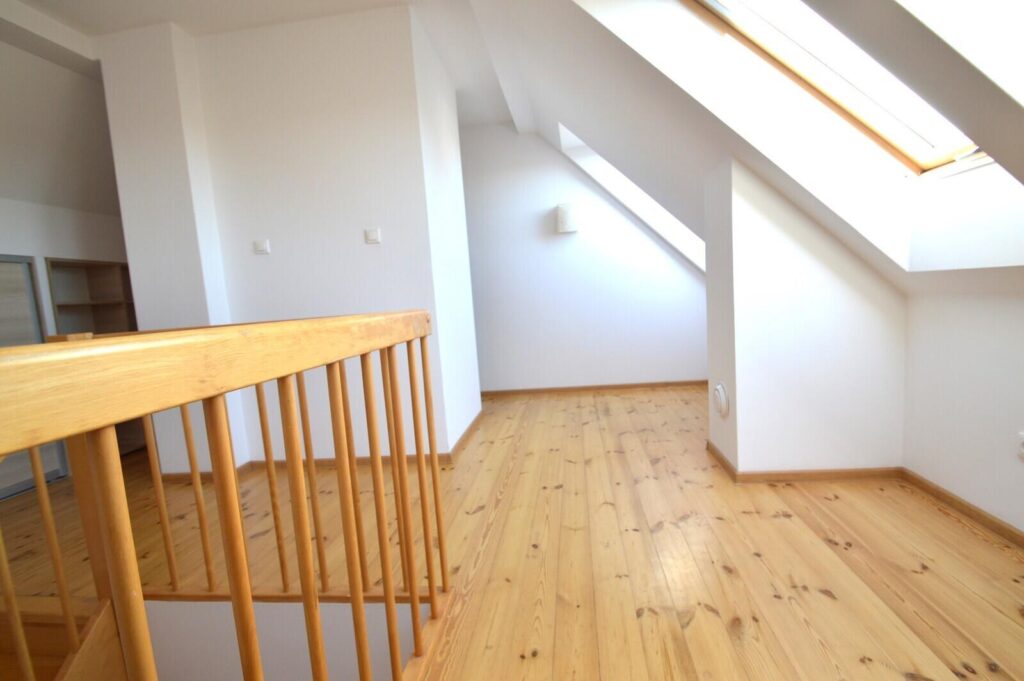 3 pok w Centrum z windą i miejscem parkingowym - zdjęcie 9