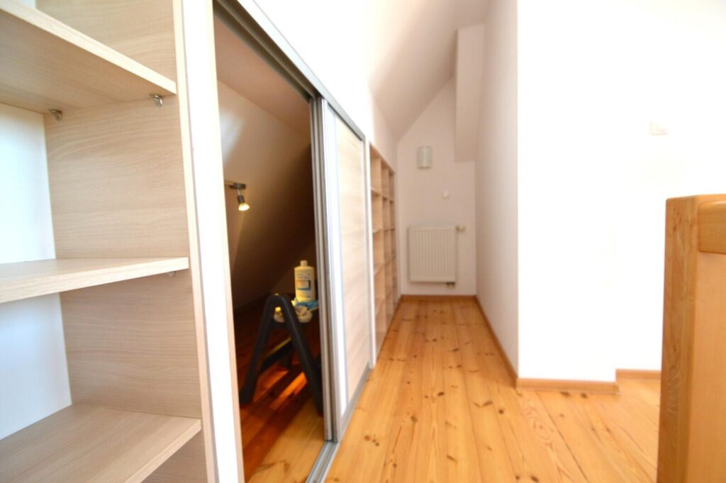 3 pok w Centrum z windą i miejscem parkingowym - zdjęcie 11