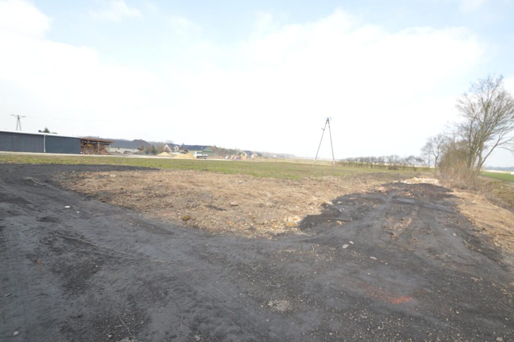 Dzialka inwestycyjno-budowlana w Dębiu - zdjęcie 4