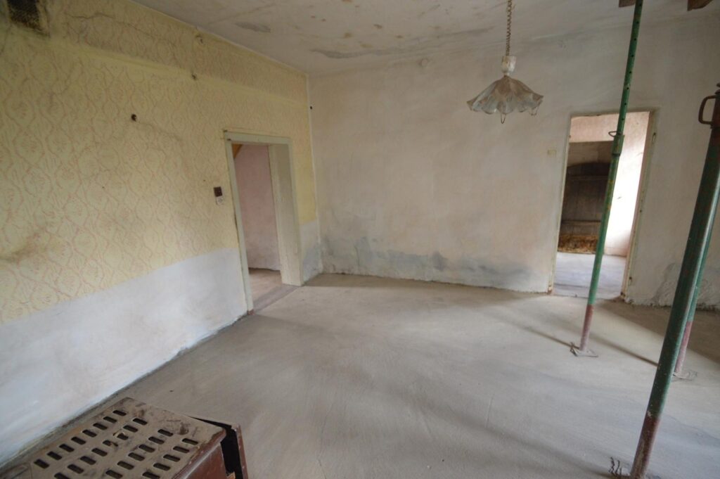 Dzialka inwestycyjno-budowlana w Dębiu - zdjęcie 8