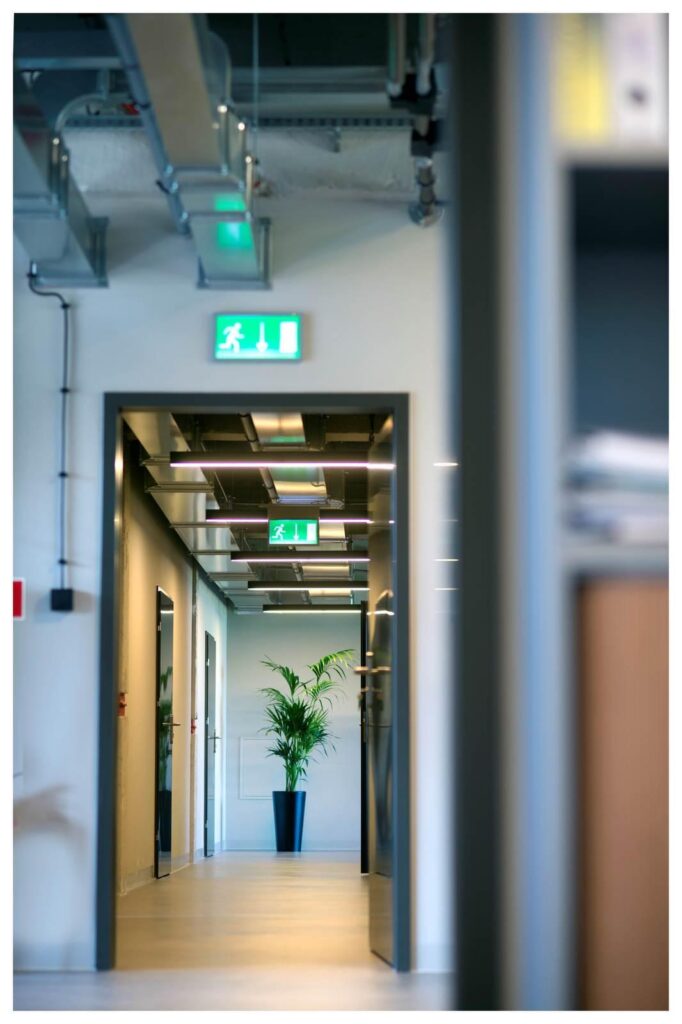 Nowoczesna powierzchnia biurowa - zdjęcie 14