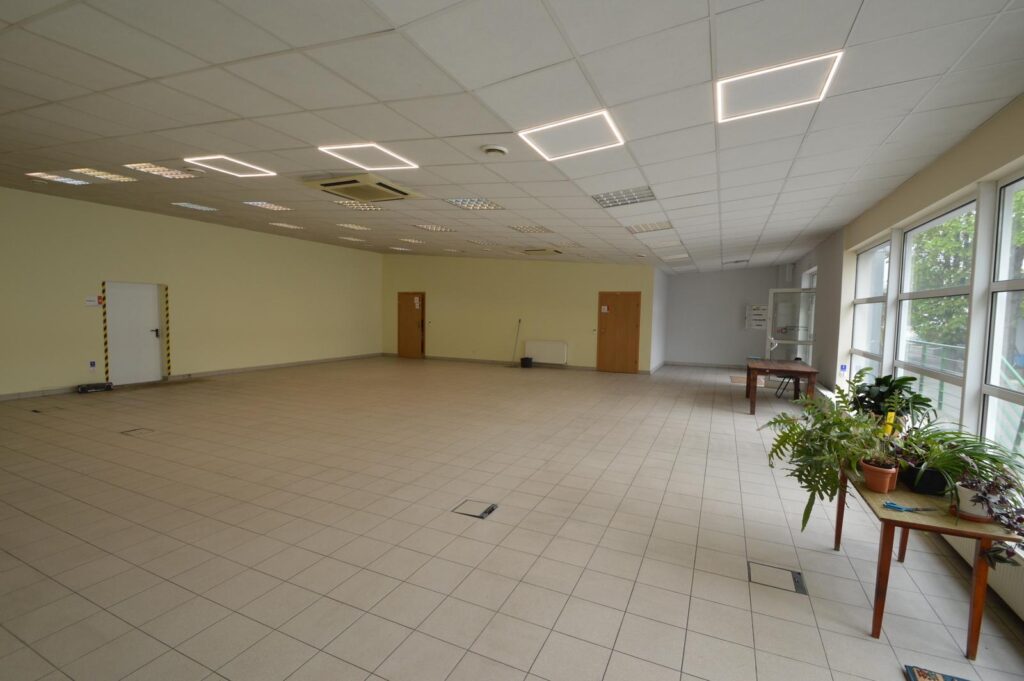 Lokal - biurowo- handlowy w spokojnej okolicy. - zdjęcie 3