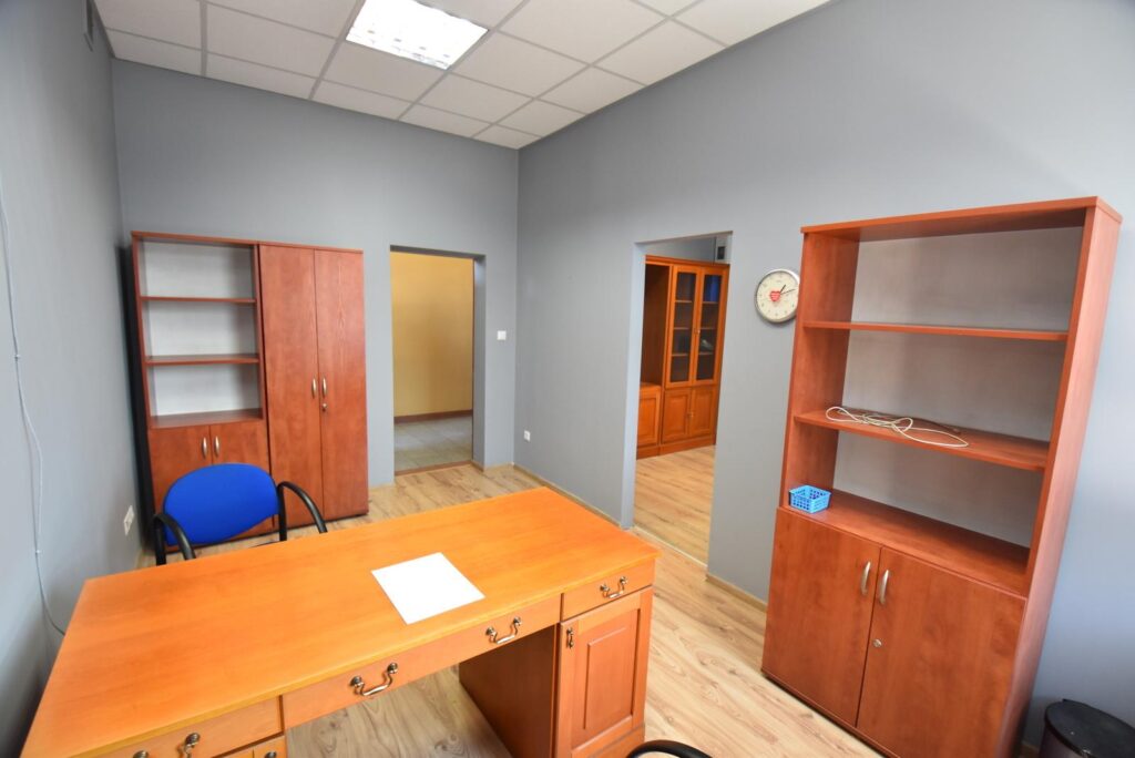 Biuro z dwoma pokojami ok.27m2 - zdjęcie 1