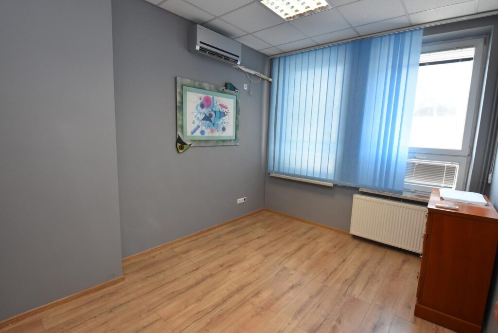 Biuro z dwoma pokojami ok.27m2 - zdjęcie 3