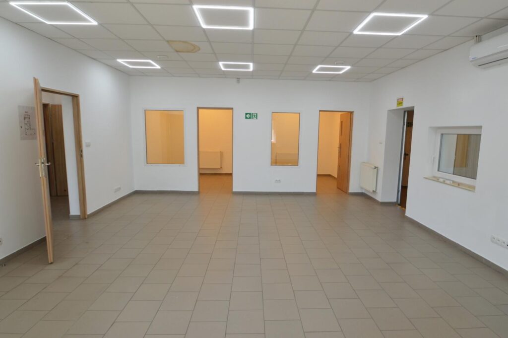 Biura 161 + hala 118m2 - zdjęcie 1