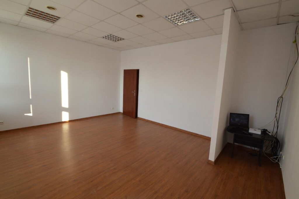 Biura 73m2, Kolonia Gosławicka - zdjęcie 1