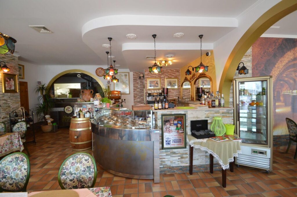 Lokal gastronomiczno-usługowy do wynajęcia - zdjęcie 5