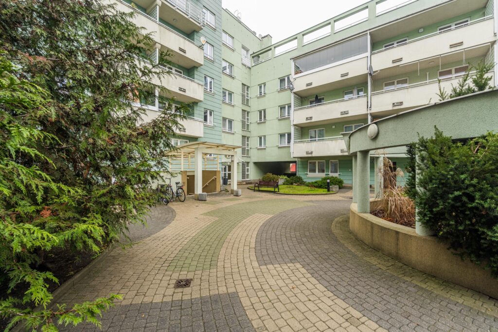 Na sprzedaż 4 pokoje, Warszawa, Saska Kępa - zdjęcie 2